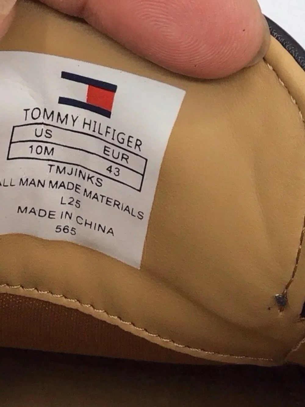 Tommy Hilfiger Men’s Black Leather Slip-On Dress Loafers 10 Memory Foam